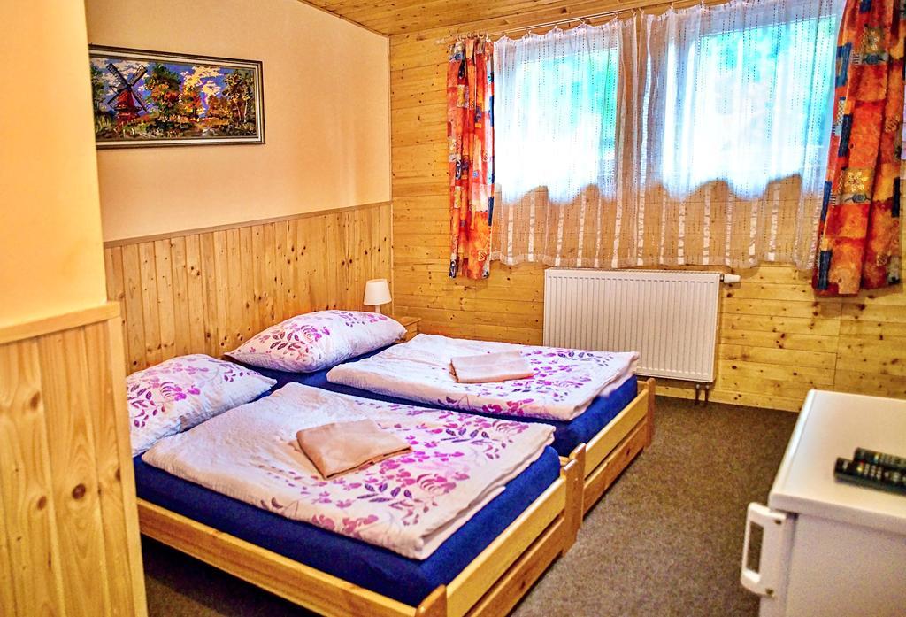 Penzion Radosov Ubytovani V Soukromi Kyselka  Exterior foto